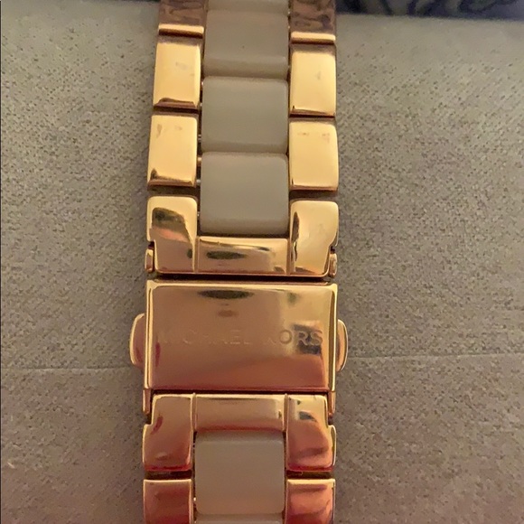 Michael Kors Ritz Chronograph Watch - Picture 7 of 8